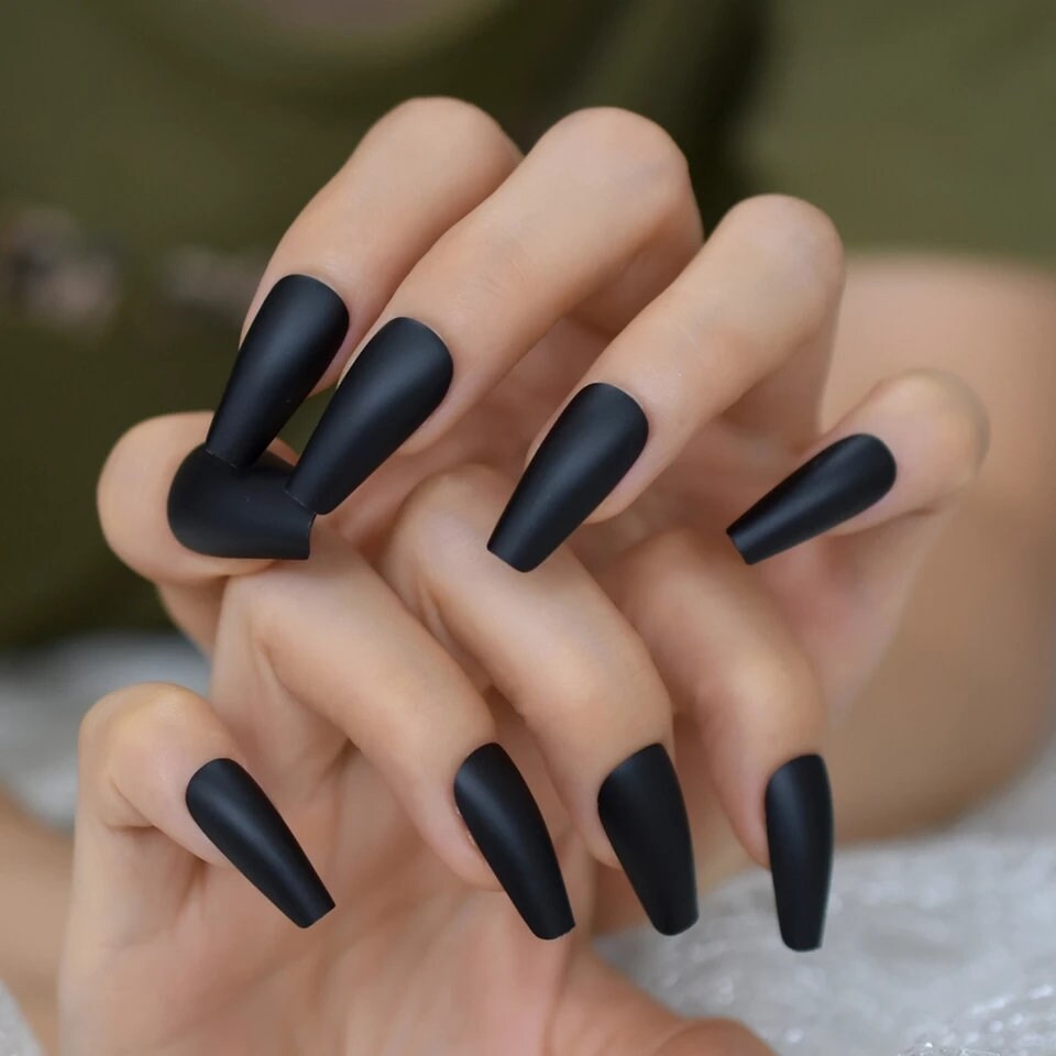 24PCS matte black coffin press-on nails with long gothic style for dark fall vibes surethings