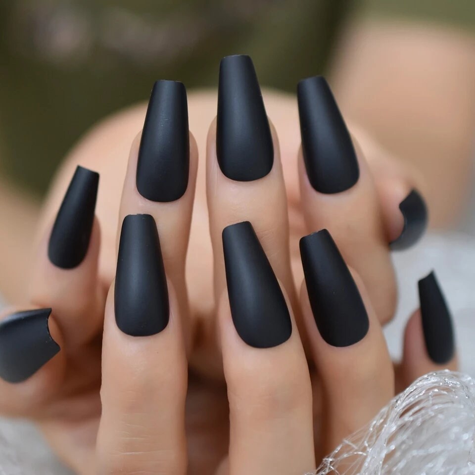 24PCS matte black coffin press-on nails with long gothic style for dark fall vibes surethings