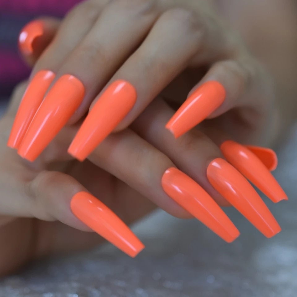 Extra Long Press on Nails in Neon Orange – Coffin Shape for Rave and Summer Look surethings