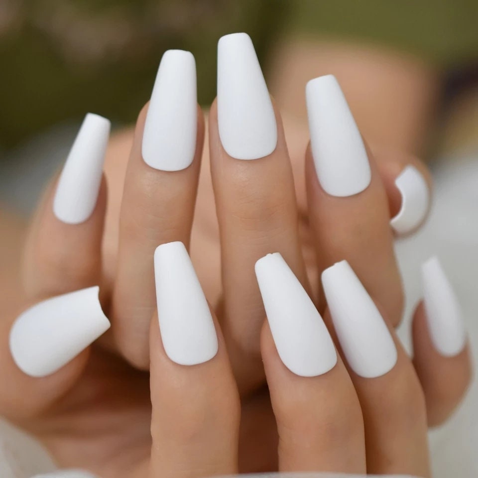 24 PCS Coffin Matte White Long Press On Nails – Elegant Glue-On Kit for Classic Minimalist Look surethings