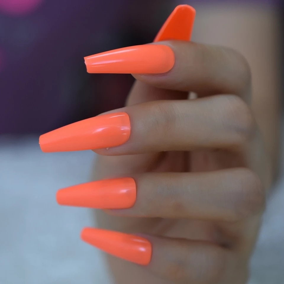 Extra Long Press on Nails in Neon Orange – Coffin Shape for Rave and Summer Look surethings