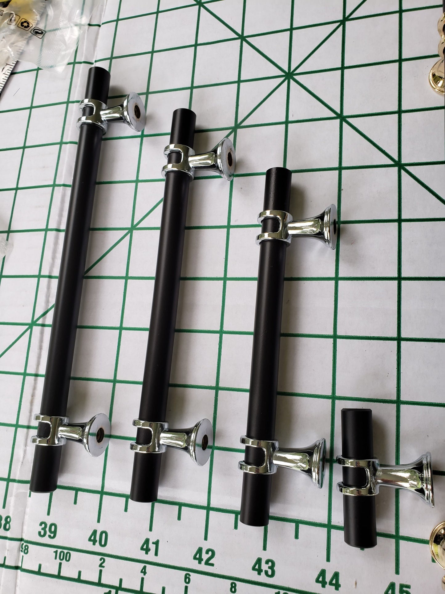 Beautiful Cabinet Handles door pulls Matte Black Gold Or Silver Chrome shiny luxury