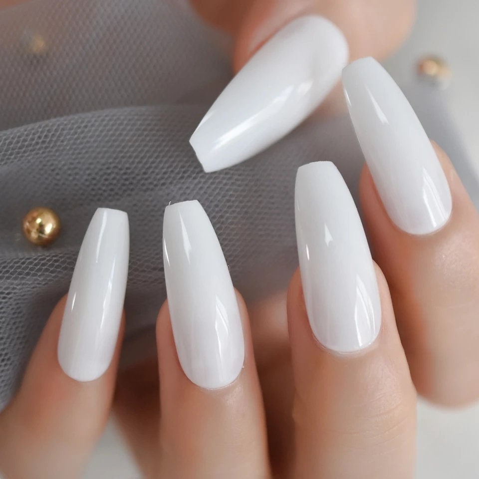 24 White coffin Long Press on nails kit glue on manicure