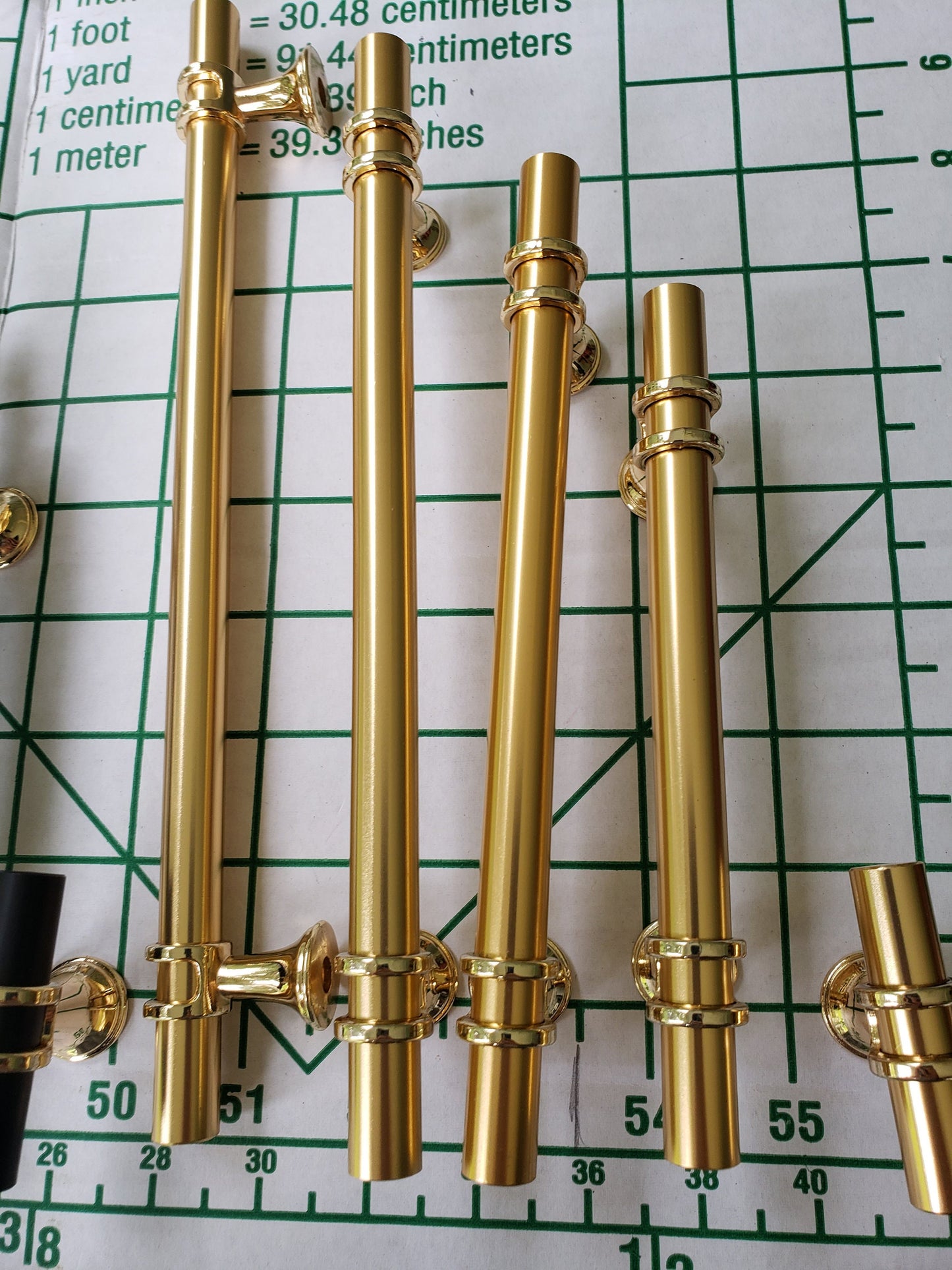 Beautiful Cabinet Handles door pulls Matte Black Gold Or Silver Chrome shiny luxury