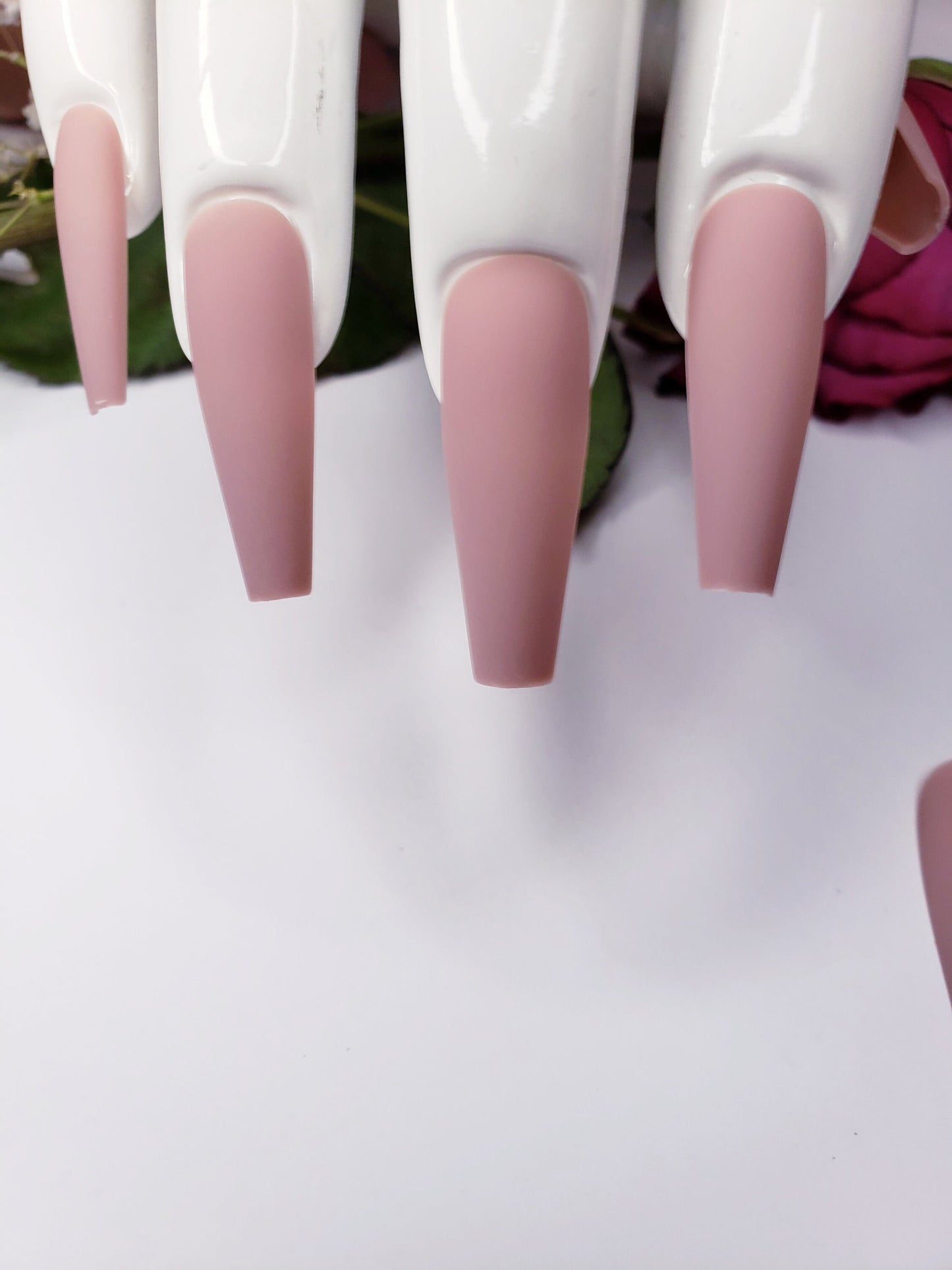 Dusty rose pink soft powder mauve long press on nails – 24 glue-on manicure pieces for salon-style look at home surethings