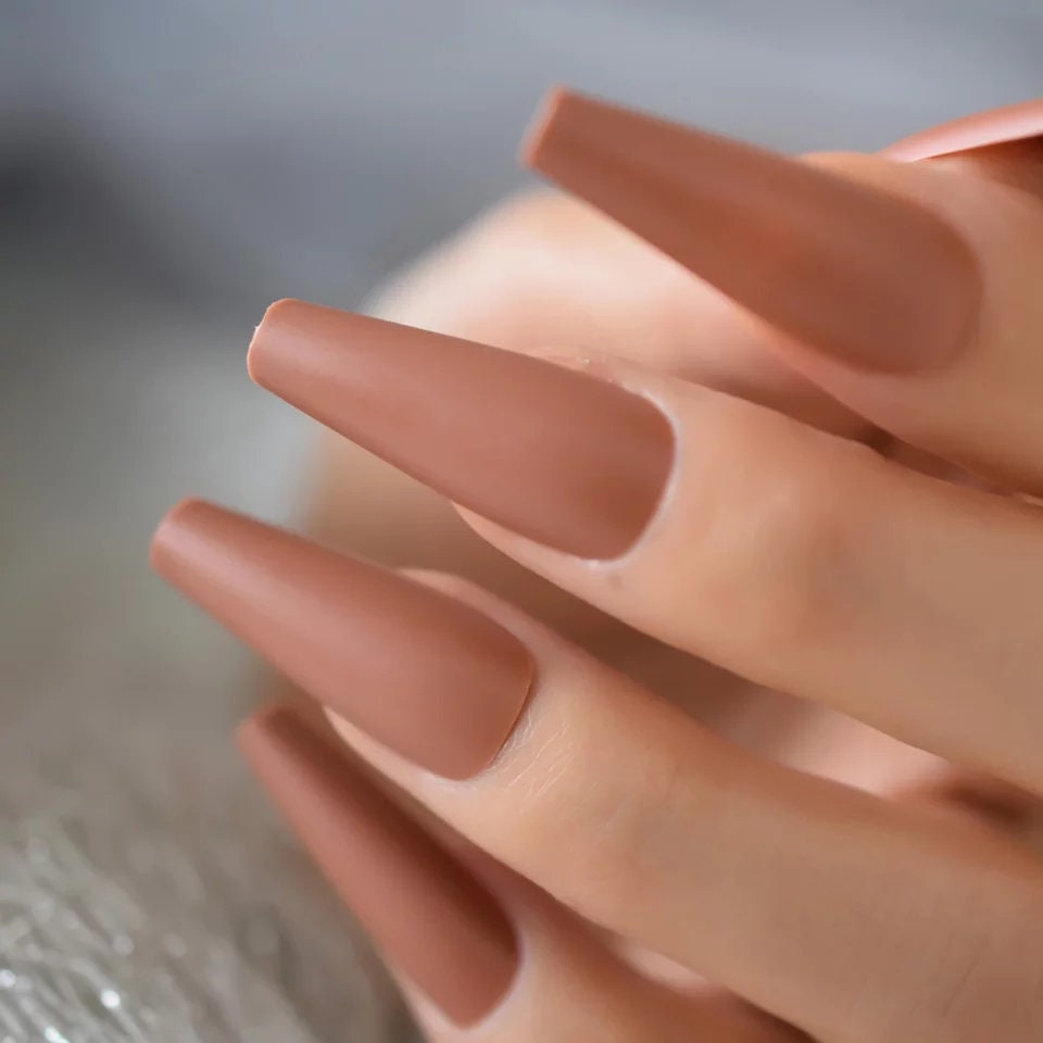 Long Press On Nails – 24 PCS Matte Nude Sedona Tan Coffin Nails with Creamy Finish surethings