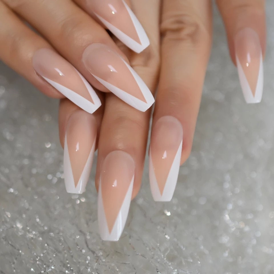 24 V Tip French White Tip Rim Long Press On nails Glue on trendy classic
