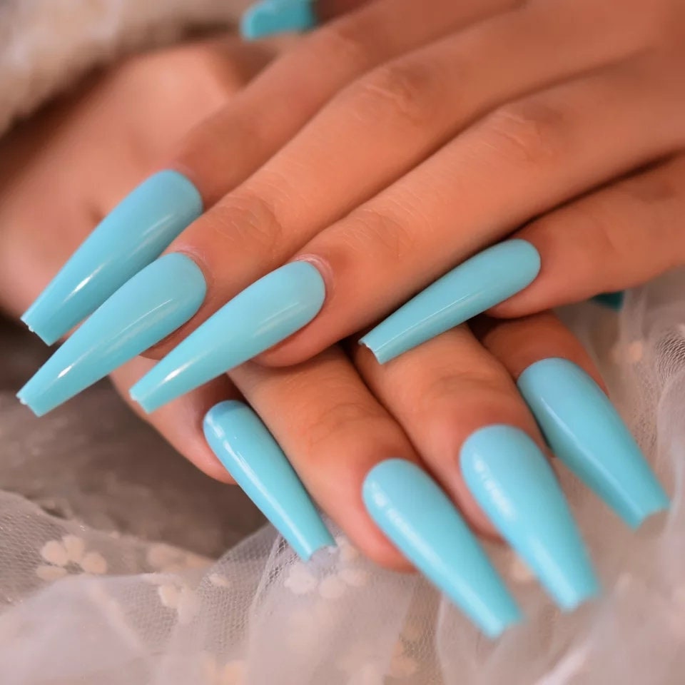 24 Caribbean aqua long press on nails – blue cyan coffin shape glue-on set surethings