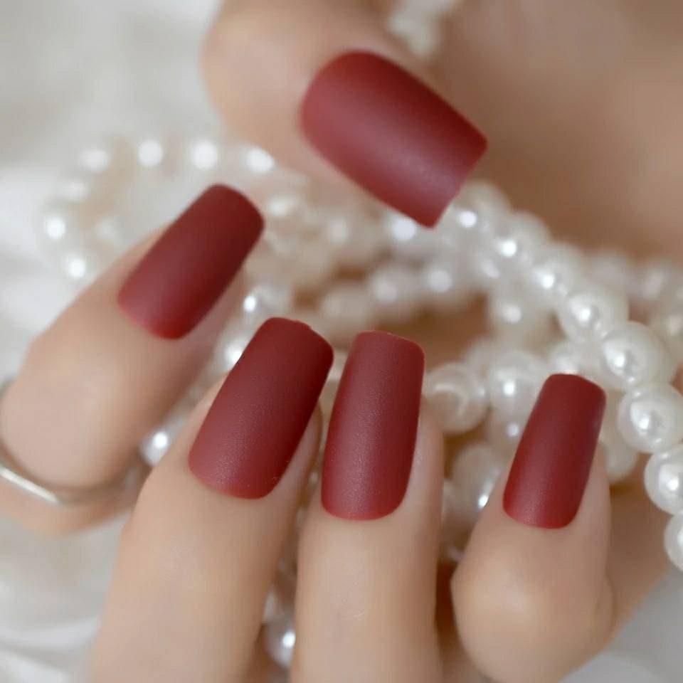 24 maroon wine satin short press on nails in dark red fall color with glue kit                    surethings