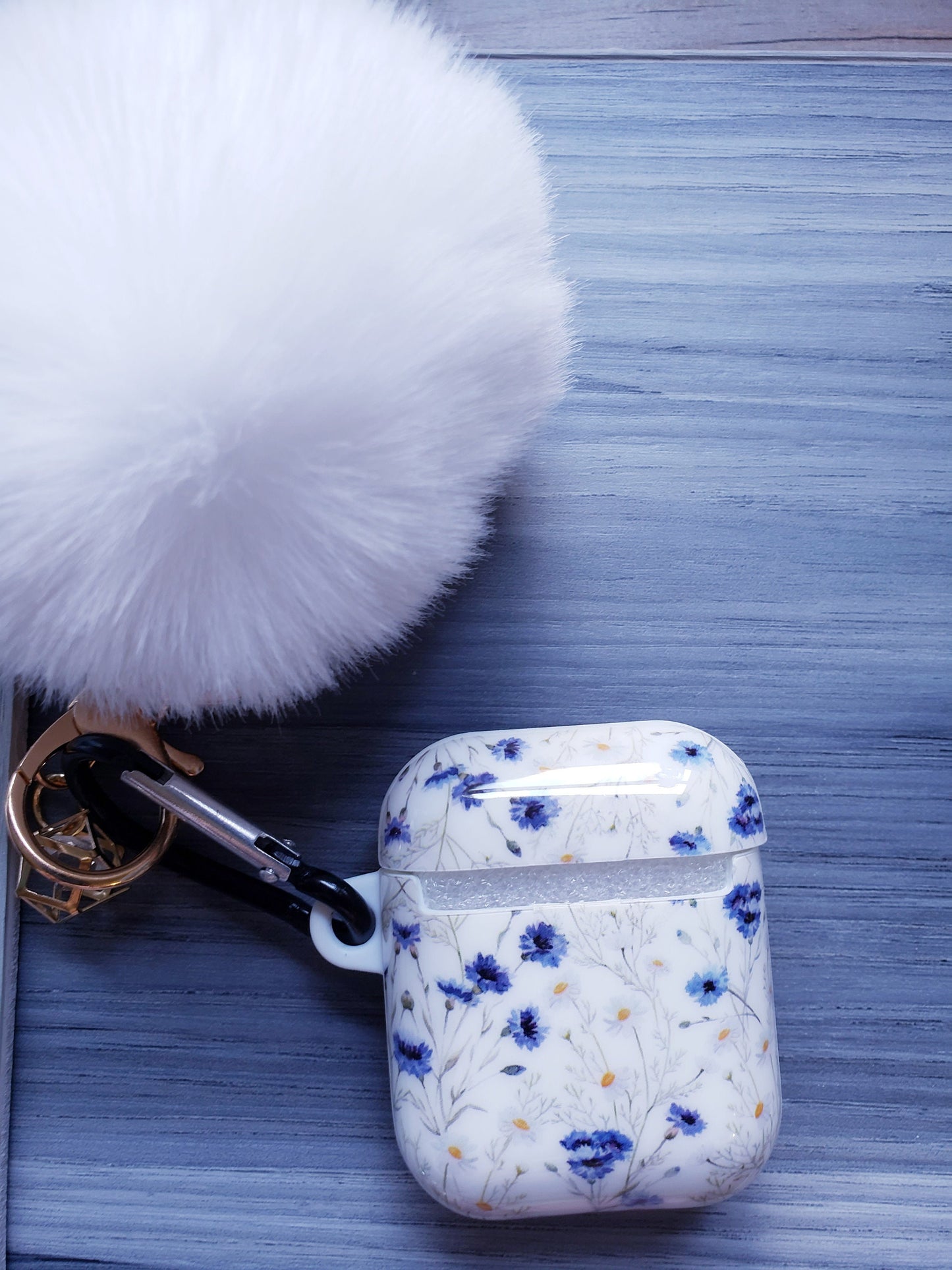 Unique Floral Pom Pom Keychain Airpod Case 1 and 2 version Kawaii Cute Pink white blue ooak protective case elegant nice
