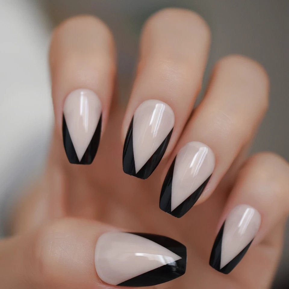 24 pcs Blue Border Medium Coffin v shape v tip French Mani Nude tip Long press on Nails Glue on