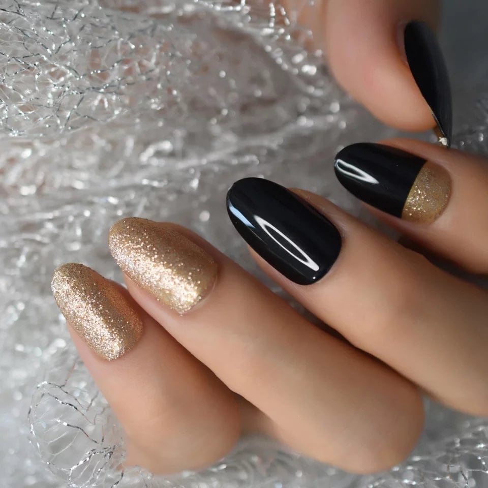 24 Medium Black Champagne Gold Glitter Elegant Short Press On Nails Glue on kit almond