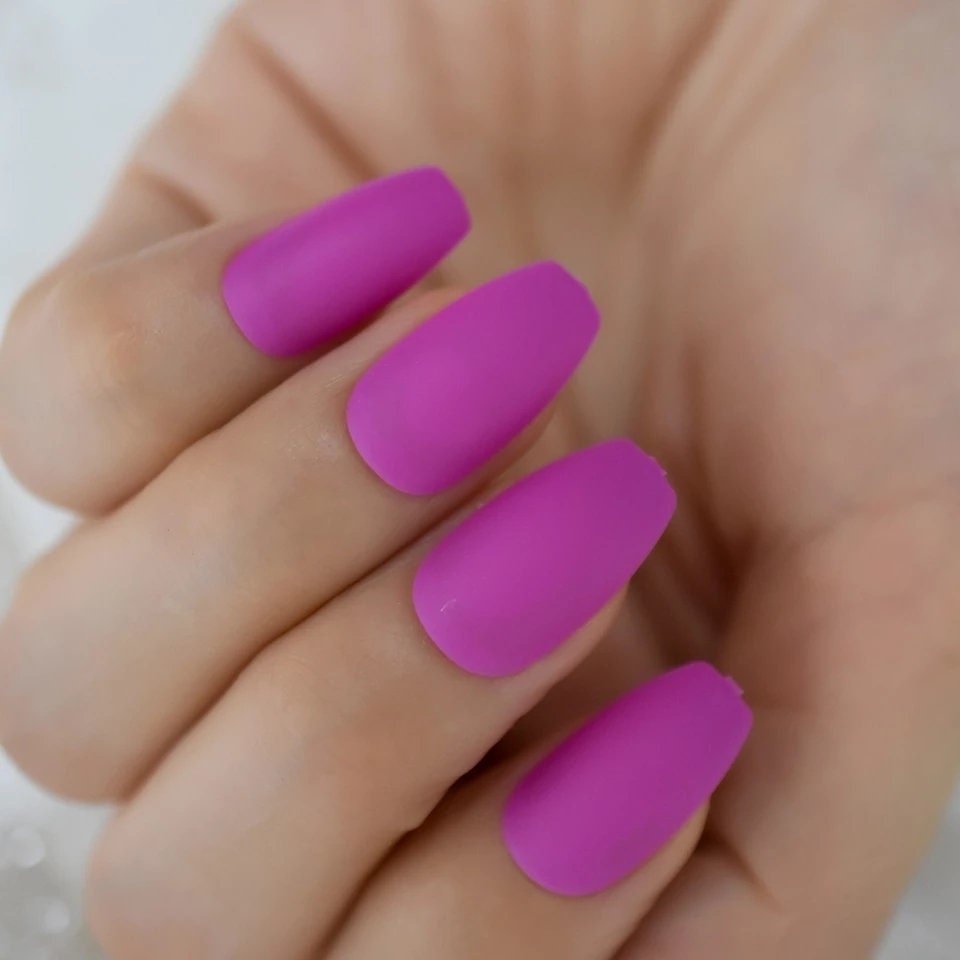Bright pink and purple matte long press on nails – 24-piece neon 80s rave medium coffin glue on manicure set surethings
