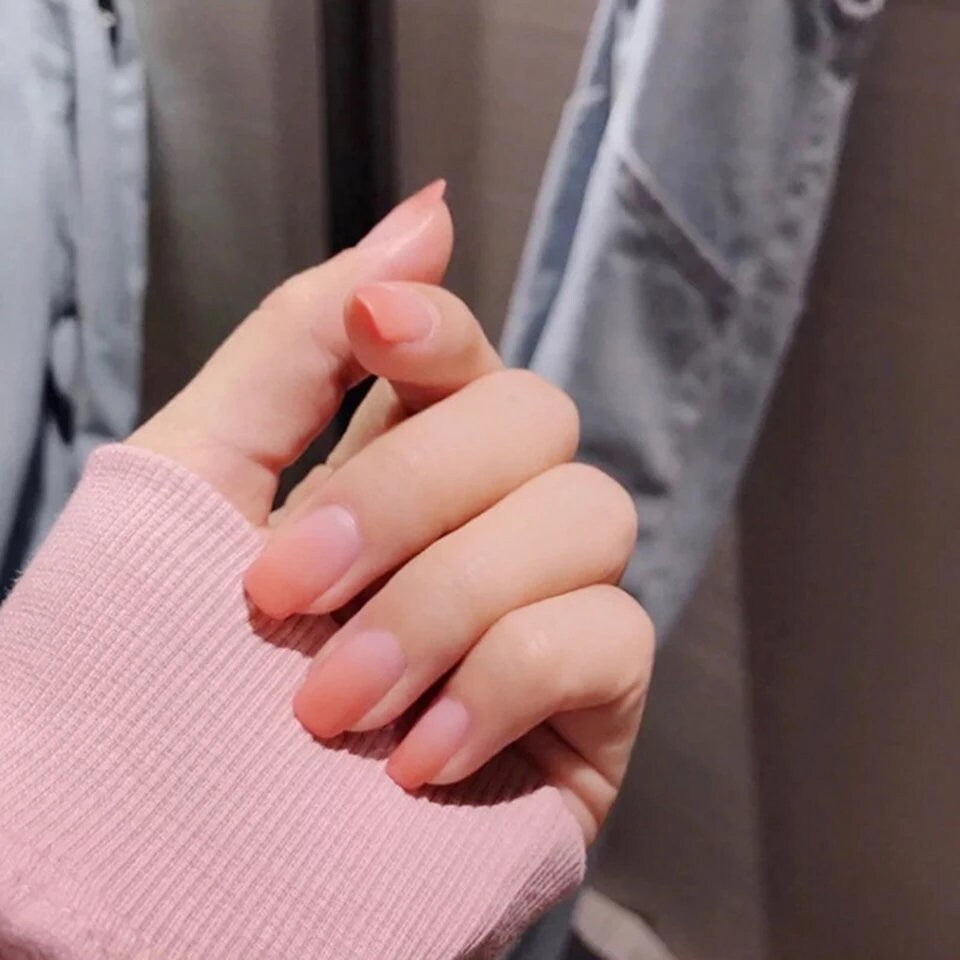 24 Ombre Matte Peach French Tip Short Press on nails glue on nude natural square
