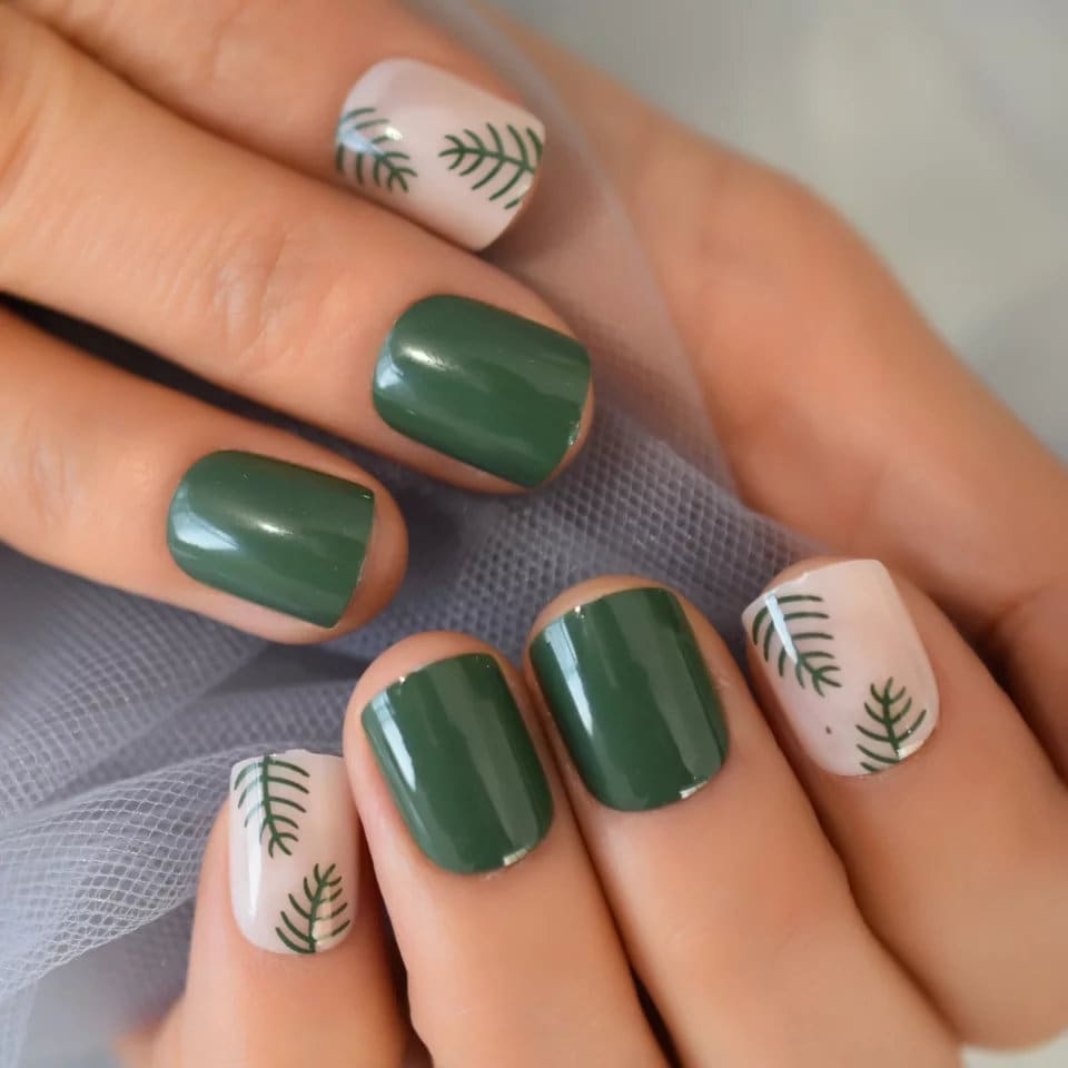 24 Green Short Press On Nails leaf nude glue on classic manicure dark vine veg clear design fern foliage