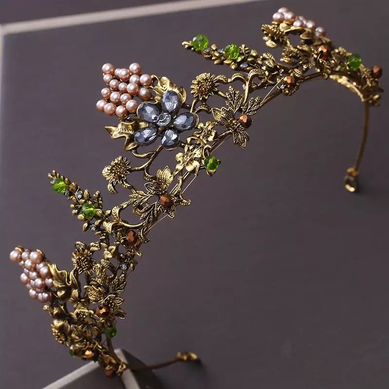 Be my Druidess Woodland Baroque Tiara Crown Princess Queen green leaf dark gray headdress