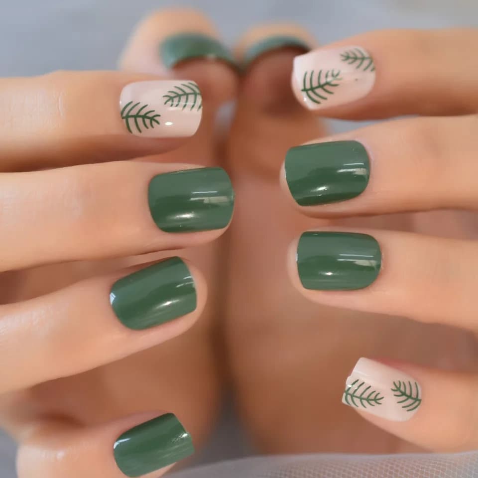 24 Green Short Press On Nails leaf nude glue on classic manicure dark vine veg clear design fern foliage