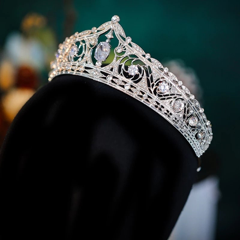 Silver Quinceanera Crowns Detailed Point princess Queen headdress jewelry