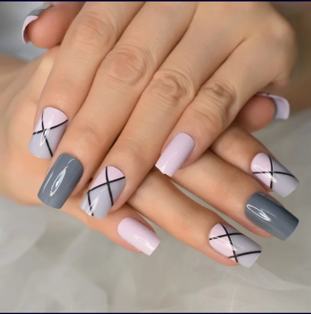 24 Gray Pink design square Long Press on Nails kit plaid glue on medium surethngs
