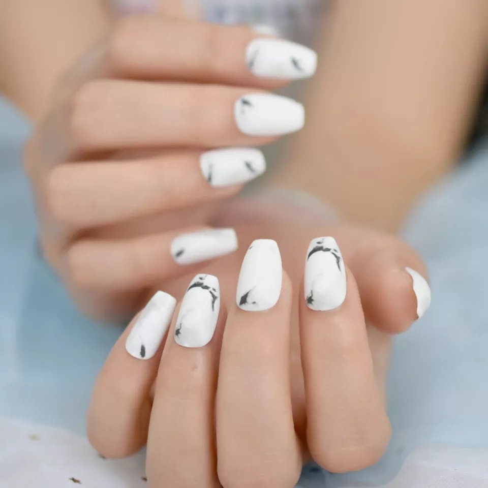 24 Matte White Marble Long Press On Nails kit glue on medium coffin black design