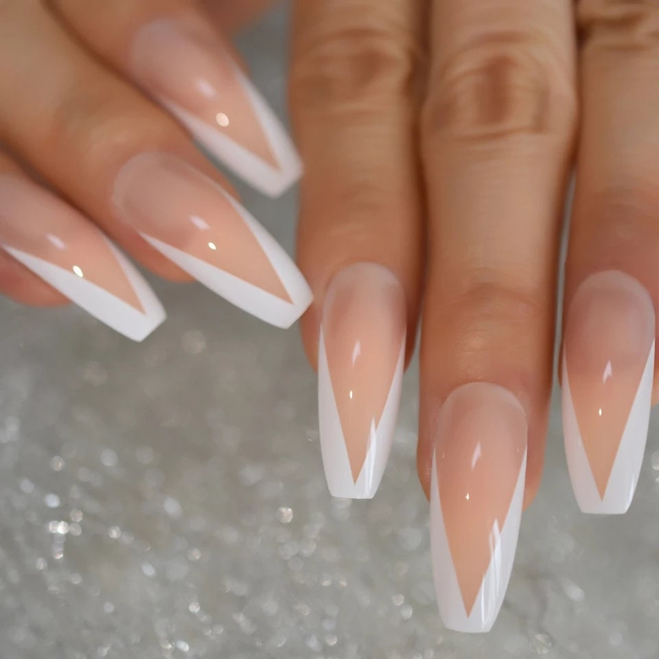 V Tip French Long Press On Nails – Green Rim, Nude Neon Pink Orange White Border surethings