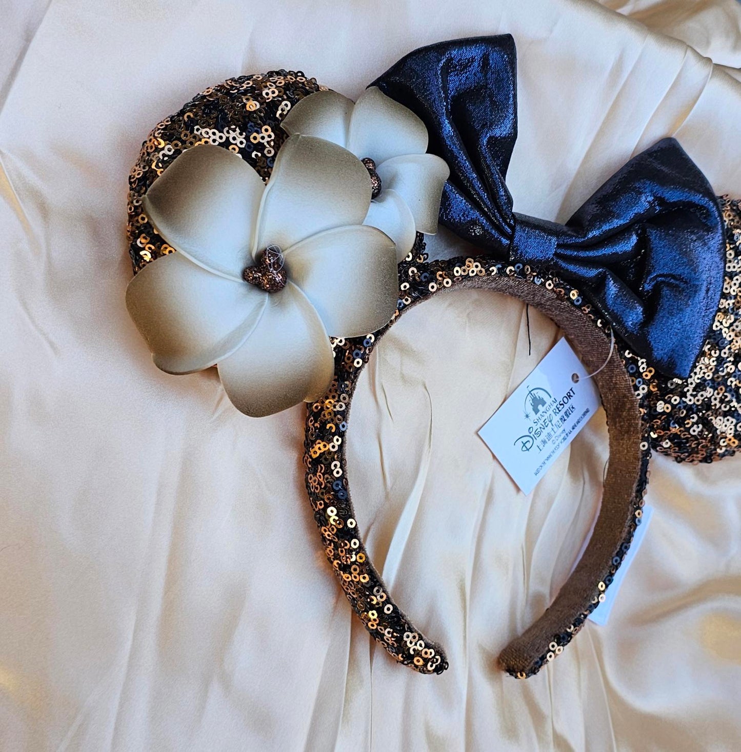 Disney Parks Resort Rare Minnie Mouse Ears Headband Brown sequin flower hawaii