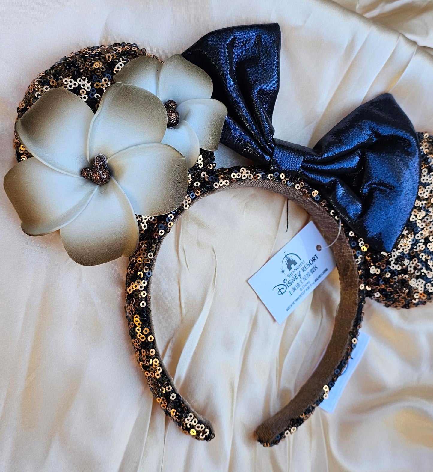 Disney Parks Resort Rare Minnie Mouse Ears Headband Brown sequin flower hawaii