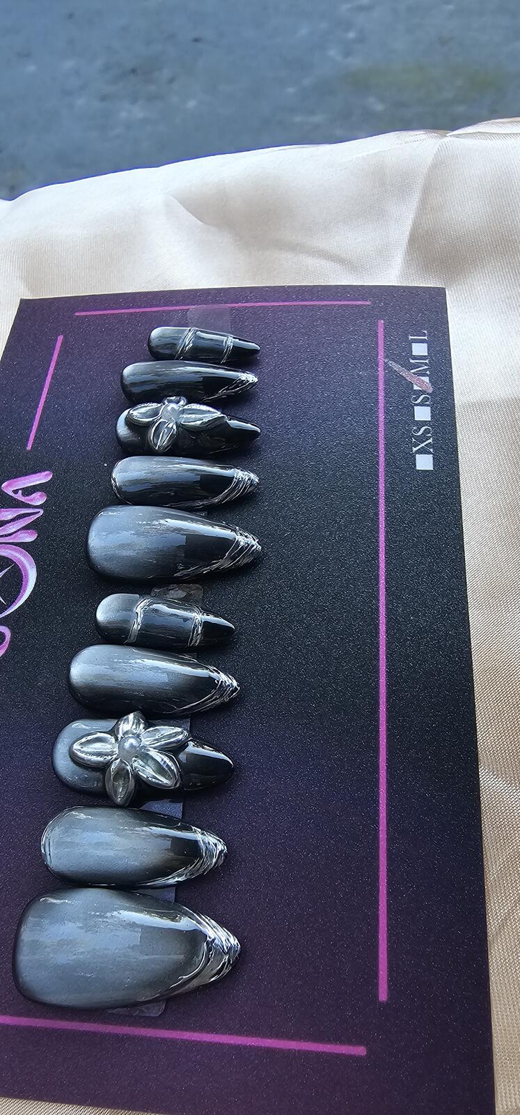 Beach Goth press on nails Black Ombre witchy Reflective Ursula Gothic mermaid