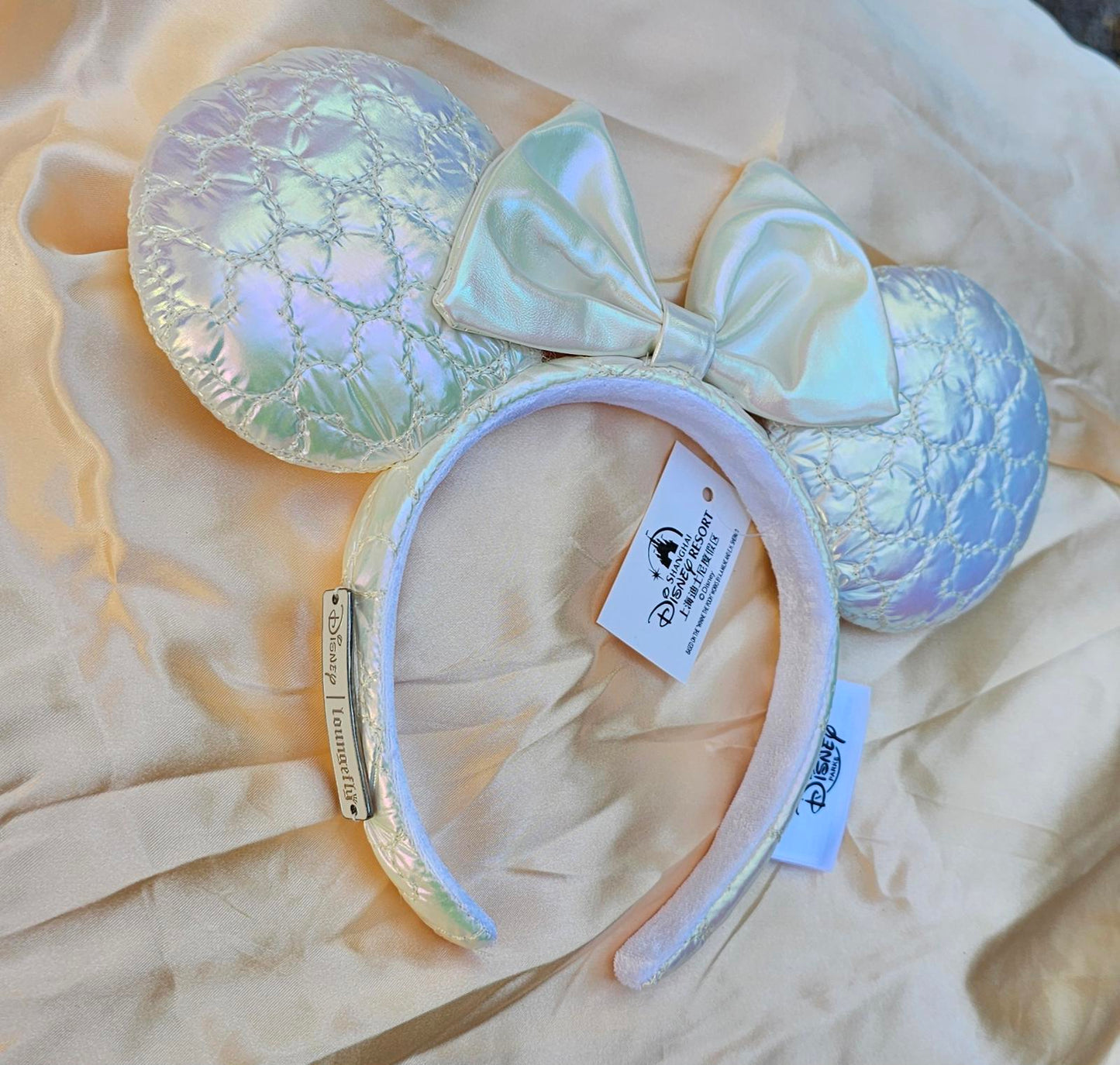 Disney Parks Icon White Quilted Iridescent Minnie Mouse Ears Bow Headband