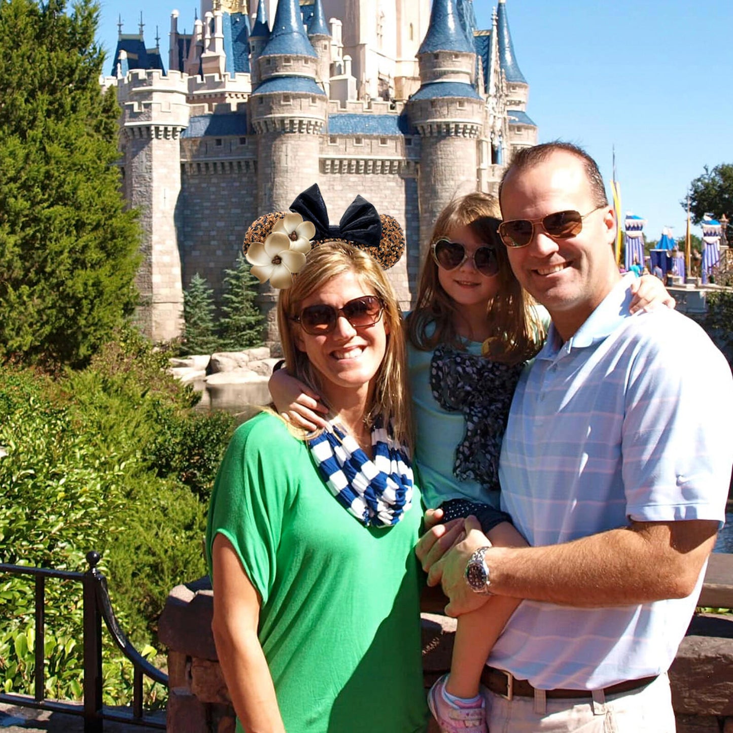 Disney Parks Resort Rare Minnie Mouse Ears Headband Brown sequin flower hawaii