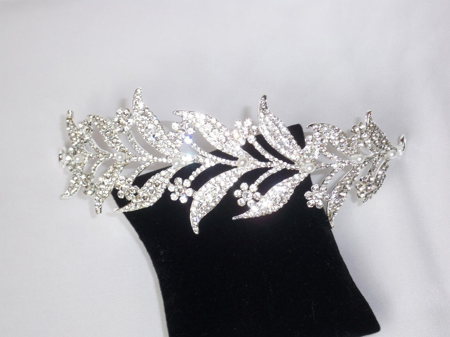 Silver Crystal Laurel Leaf Wedding Hair Tiara Crown: Bridal, Prom, Birthday