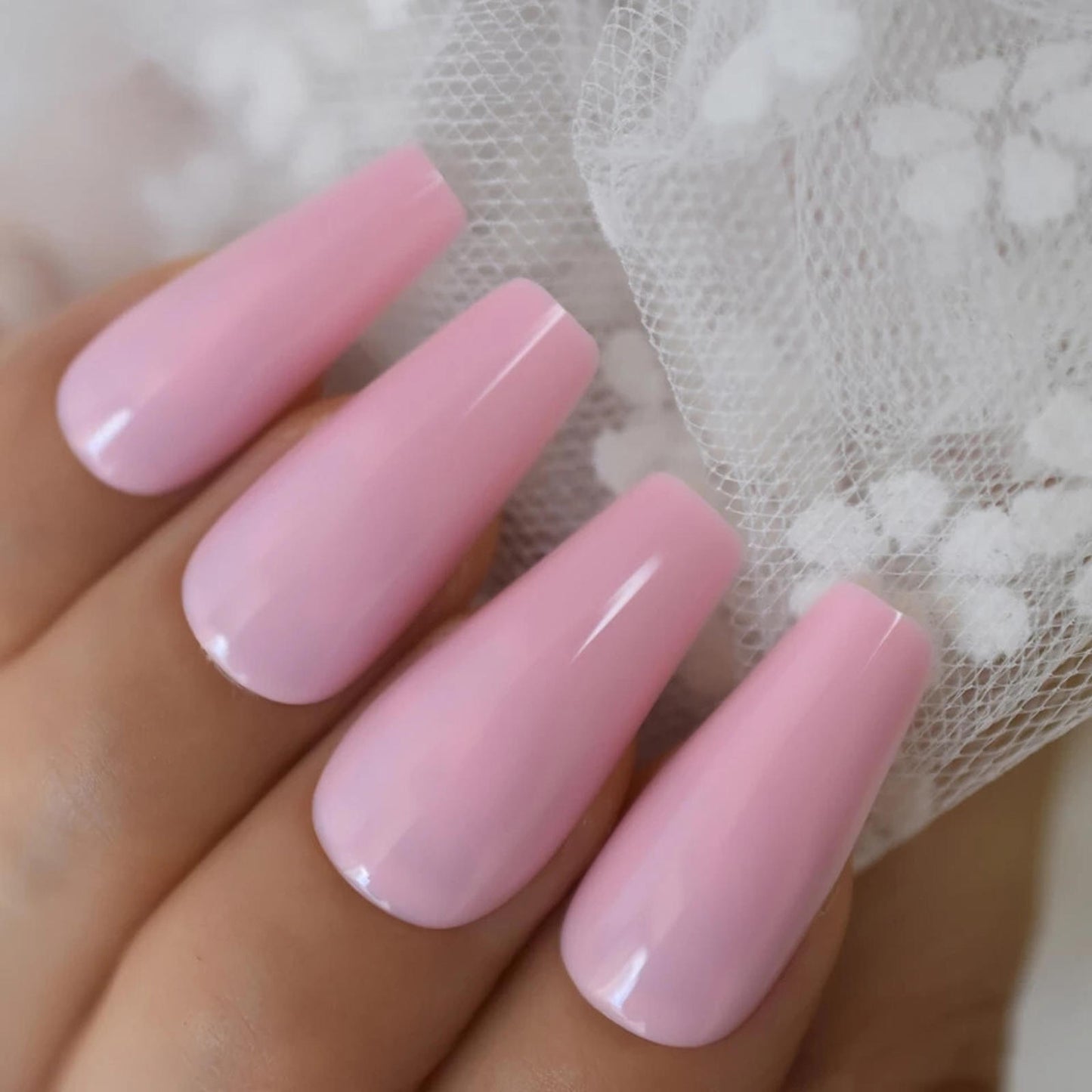 24 Press on nails kit w glue pink coffin long
