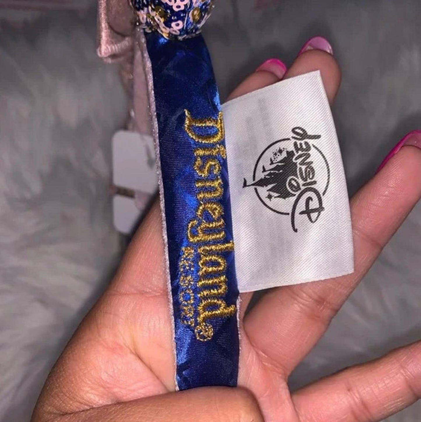 Disney Parks Disneyland Resorts Minnie Mouse Blue Pink Sequin Ears Headband