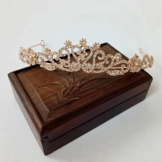 Small Rose Gold Tiara Crown Detailed Princess Queen metal bridal Halloween cosplay diadem pink mini girls headband