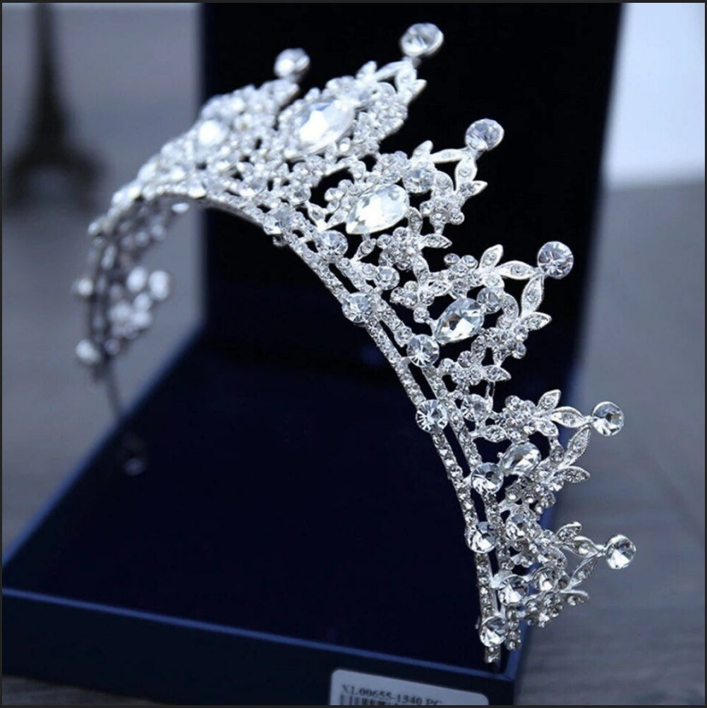 Silver Tiara Crown Detail Princess Queen headdress jewelry bridal Halloween cosplay diadem point Wedding pageant royalty