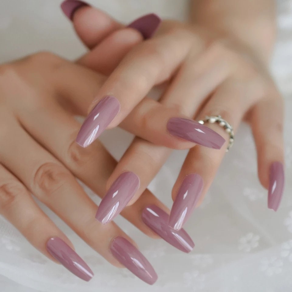 24 mauve Pink Glossy Coffin Long Press on Nails kit glue on