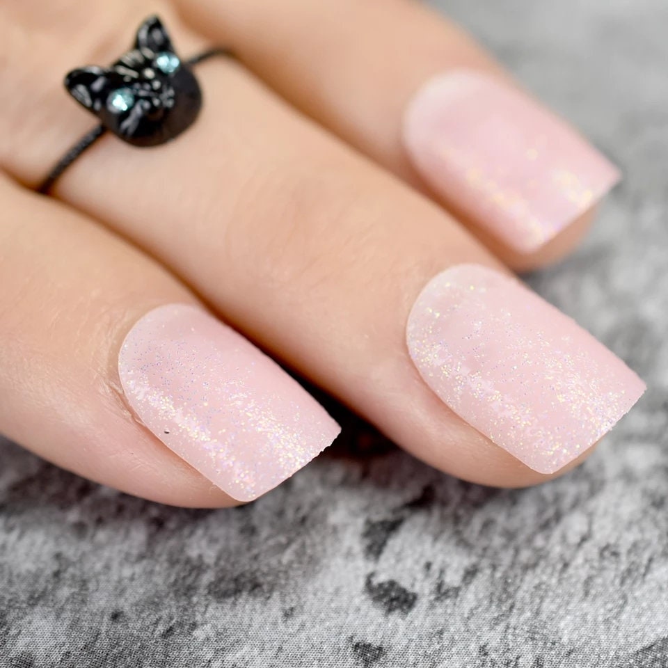 24 Soft pink glue on Short press on nails manicure glitter