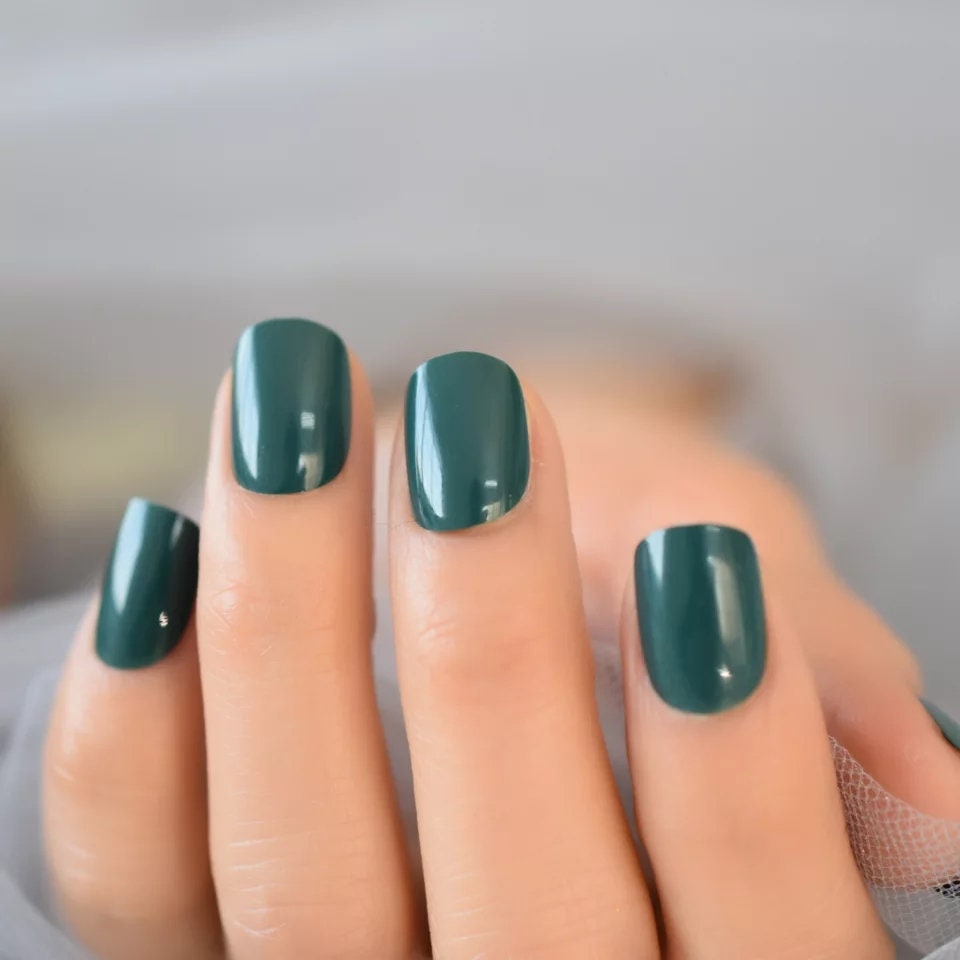 24 Glossy Dark Green Short  Press On Nails gel glue on classic manicure gel glue on classic manicure