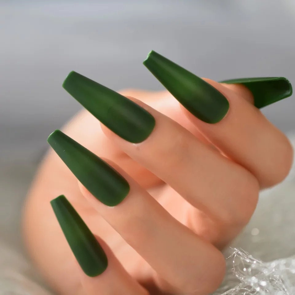 The Prettiest Green Nails Design Ideas That You'll Love | Green nails, Gel  nails, Stylish nails