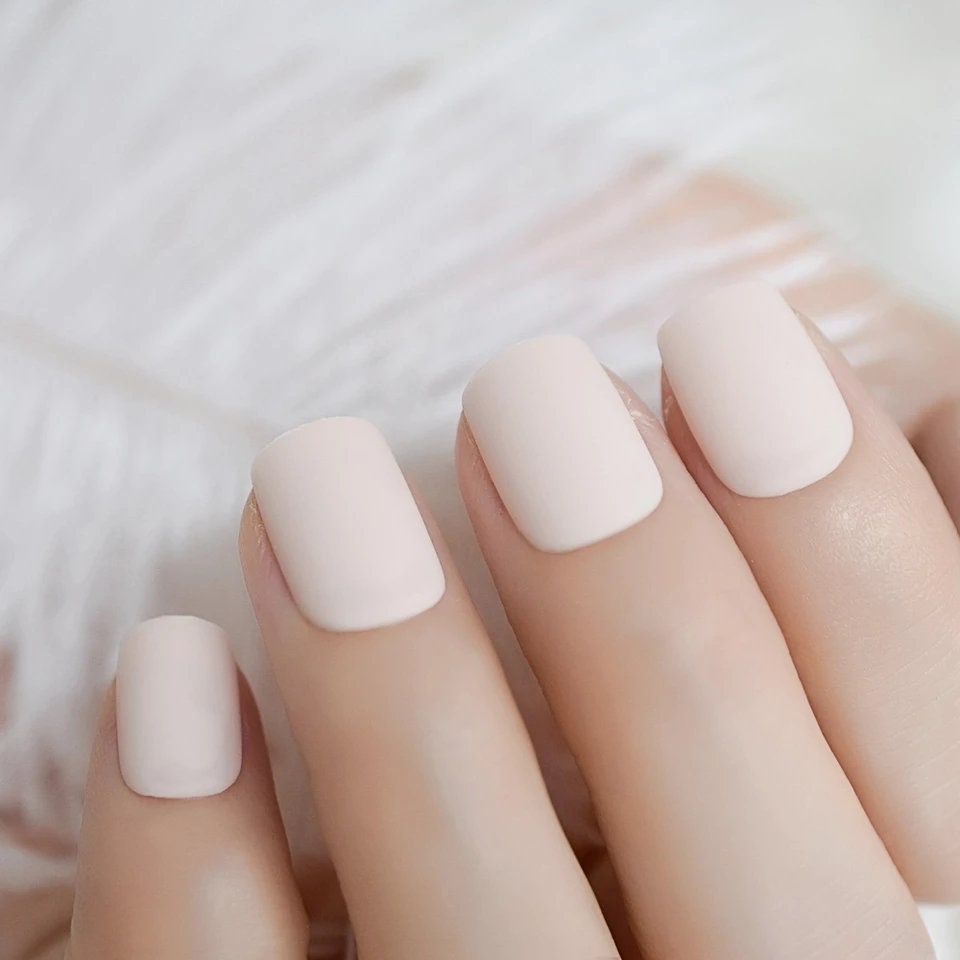 24 Soft Matte Powder Nude Short Press on nails glue on press on manicure dusty rose pink