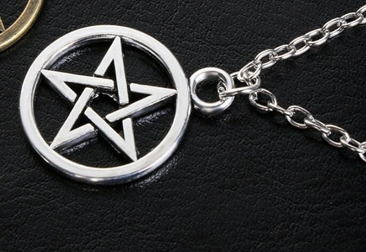 Pentagram necklace Ancient silver 16in chain Wiccan Pagan witchy charm