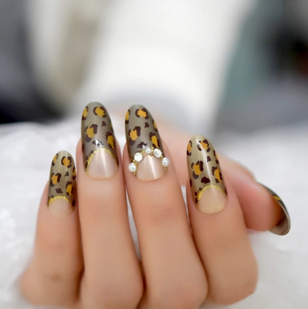 24 pcs Cat Claws Leopard print gold tan nails glue on Long press on nails classic manicure sharp