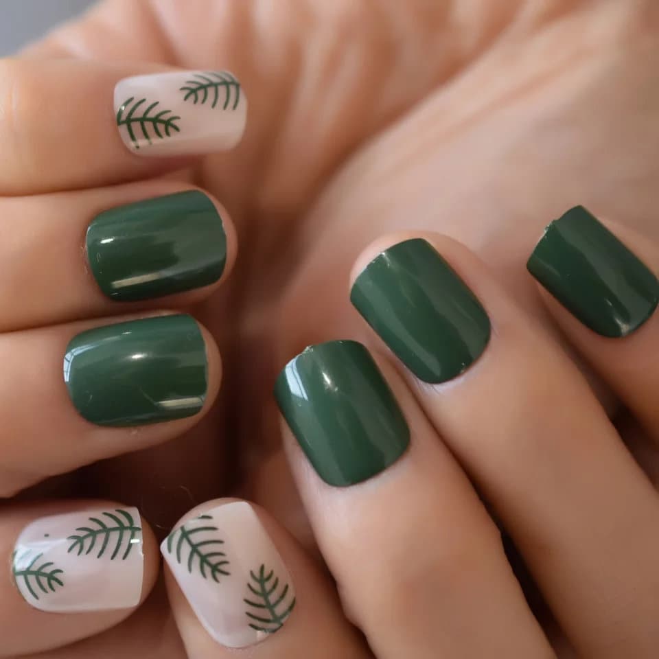 24 Green Short Press On Nails leaf nude glue on classic manicure dark vine veg clear design fern foliage