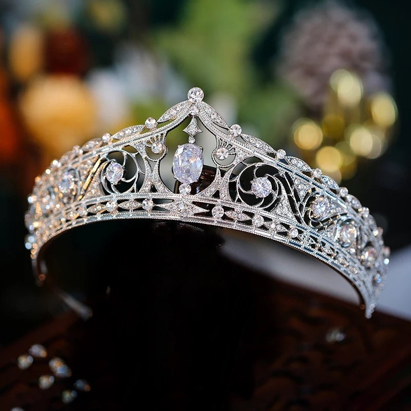 Silver Quinceanera Crowns Detailed Point princess Queen headdress jewelry 