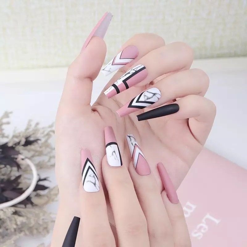 24 Geometric Pink Black White Press on nails glue on Coffin Long extra manicure mauve south western design