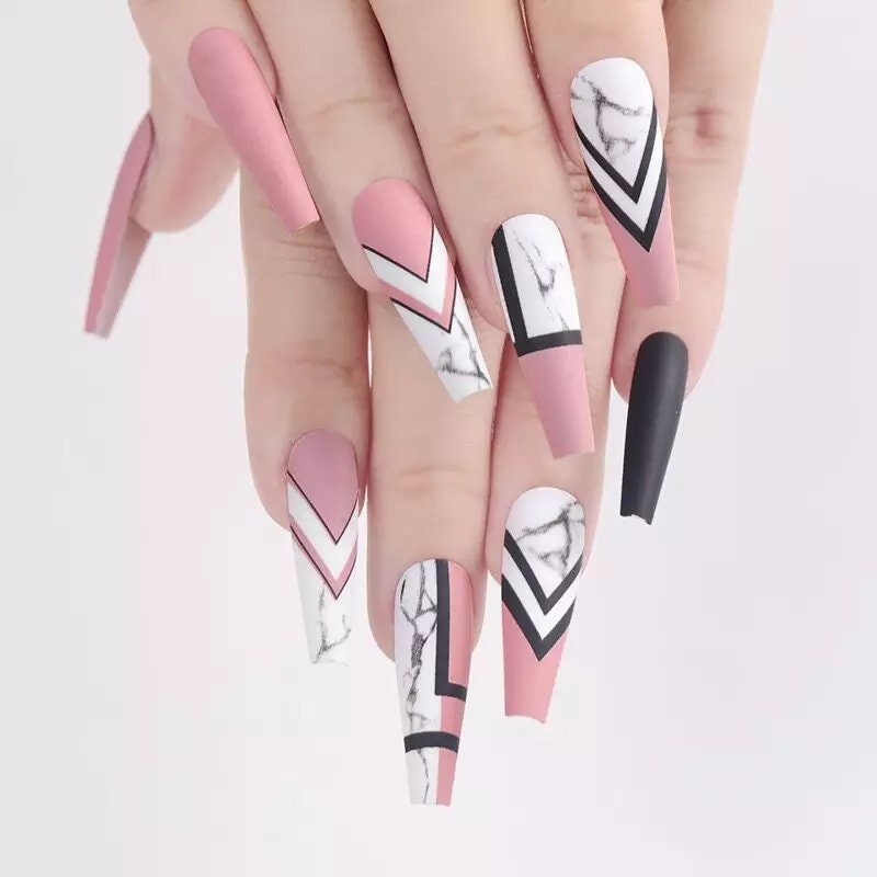 24 Geometric Pink Black White Long  Press on nails glue on Coffin  manicure mauve south-western design