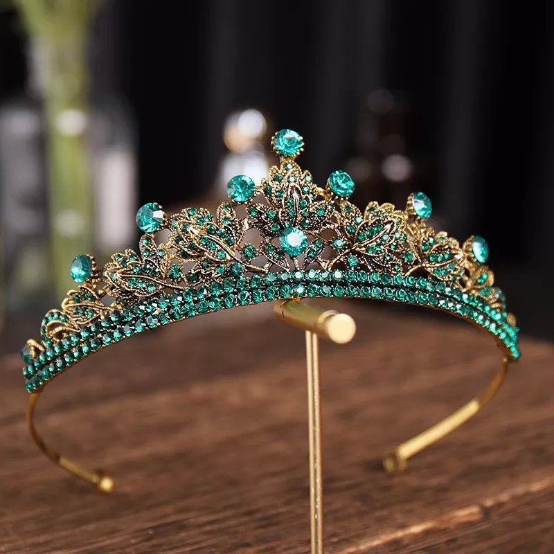 Small Emerald Crown vintage Tiara Queen headr bridal Halloween cosplay Wedding pageant royalty pointed spiky spike